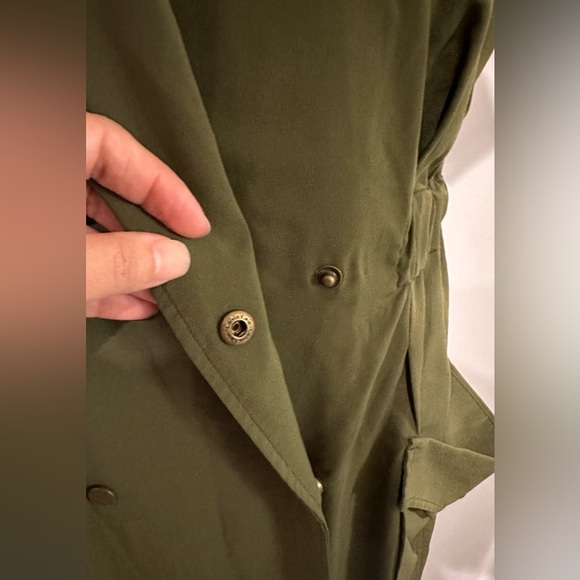 Calvin Klein Green Button-Up Dress 💚💚 - Picture 8 of 13